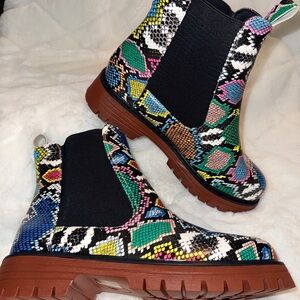 Women’s Multicolor Snake-Print Chelsea Boots